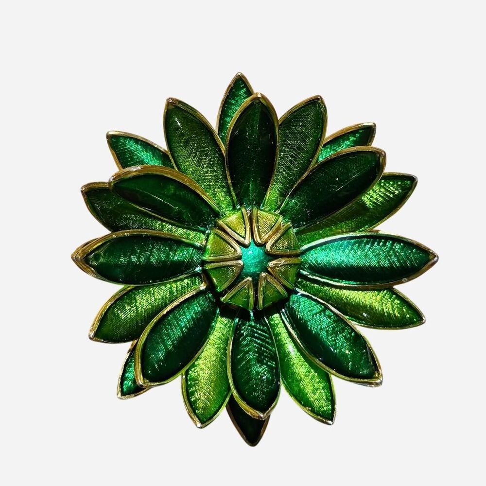 60s cottagecore boho green flower enamel brooch